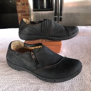 Clarks Unstructured Black Leather Slip On Shoes Size 10M Comfort Casual Zip